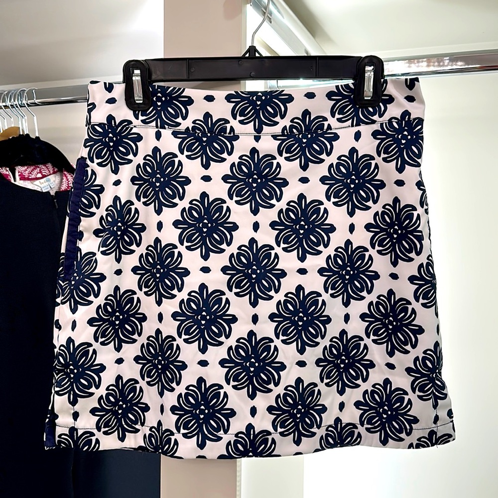 Vineyard Vines Women’s Golf Skort ⛳️ size 2 navy white